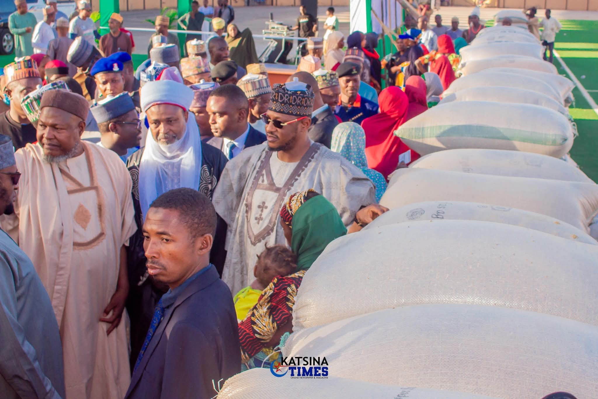 Gwamna Radda Ya Kaddamar Da Rabon Buhunan Hatsi 90,000 Ga Marasa Ƙarfi a Katsina