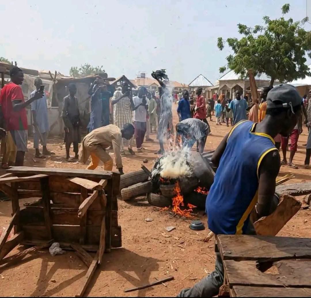 Matasa Sun Yi Kaiwa Tawagar Mataimakin Gwamnan Zamfara Hari da Jifa