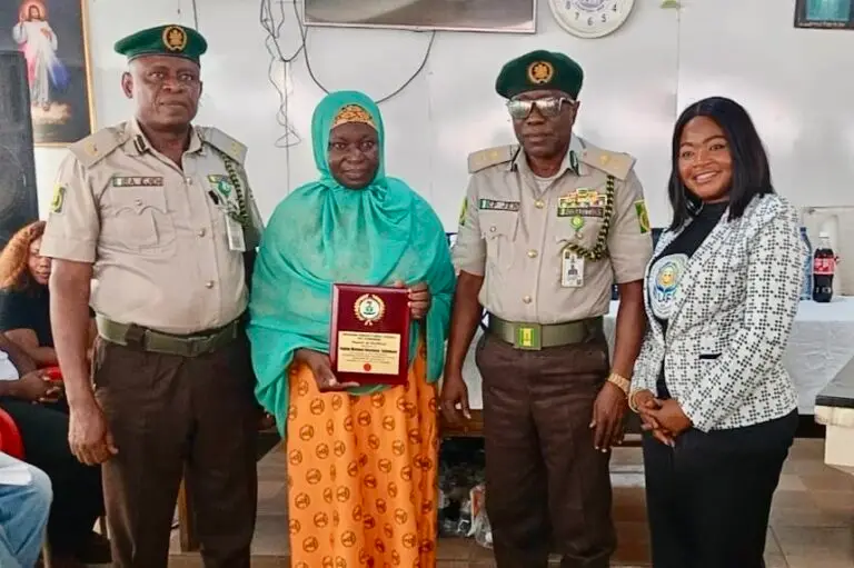 Female Inmate Honoured for Exemplary Conduct and Vocational Excellence