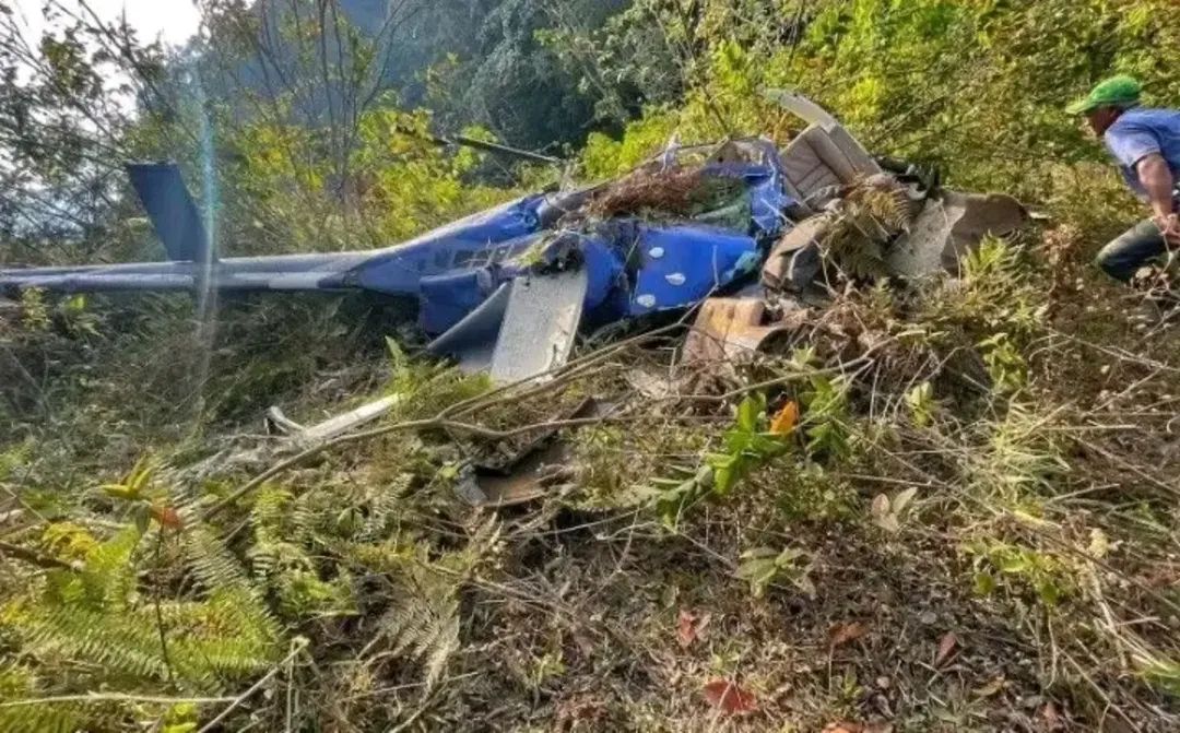 Military Aircraft Carrying 32 Crashes in Ondo, Rescue Operation Underway
