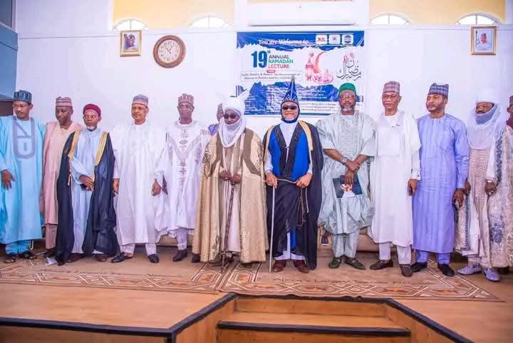 Dole ne a haɗa addini da siyasa don cigaban ƙasa – Ministan Yaɗa Labarai