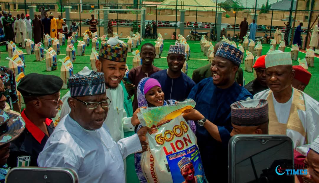 Sani Aliyu Dan Lami Ya Raba Shinkafa Dubu Uku Da Dari Uku Ga Al’ummar Karamar Hukumar Katsina