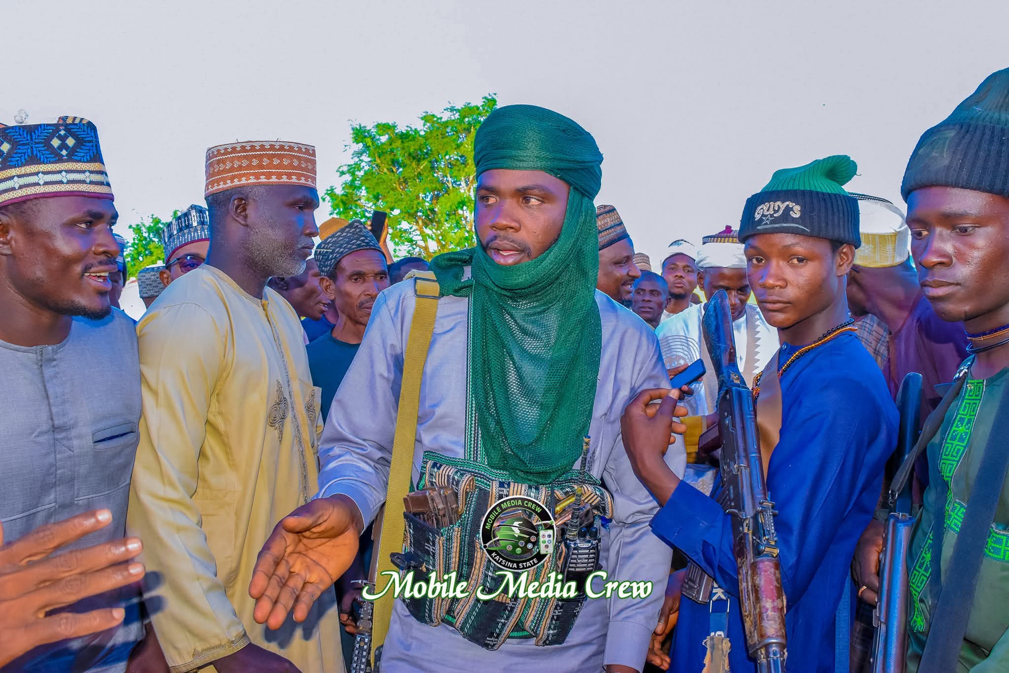 Taron sasanci da "yan bindiga  HAYA AKA DAUKO MU, MU HALARCI TARON