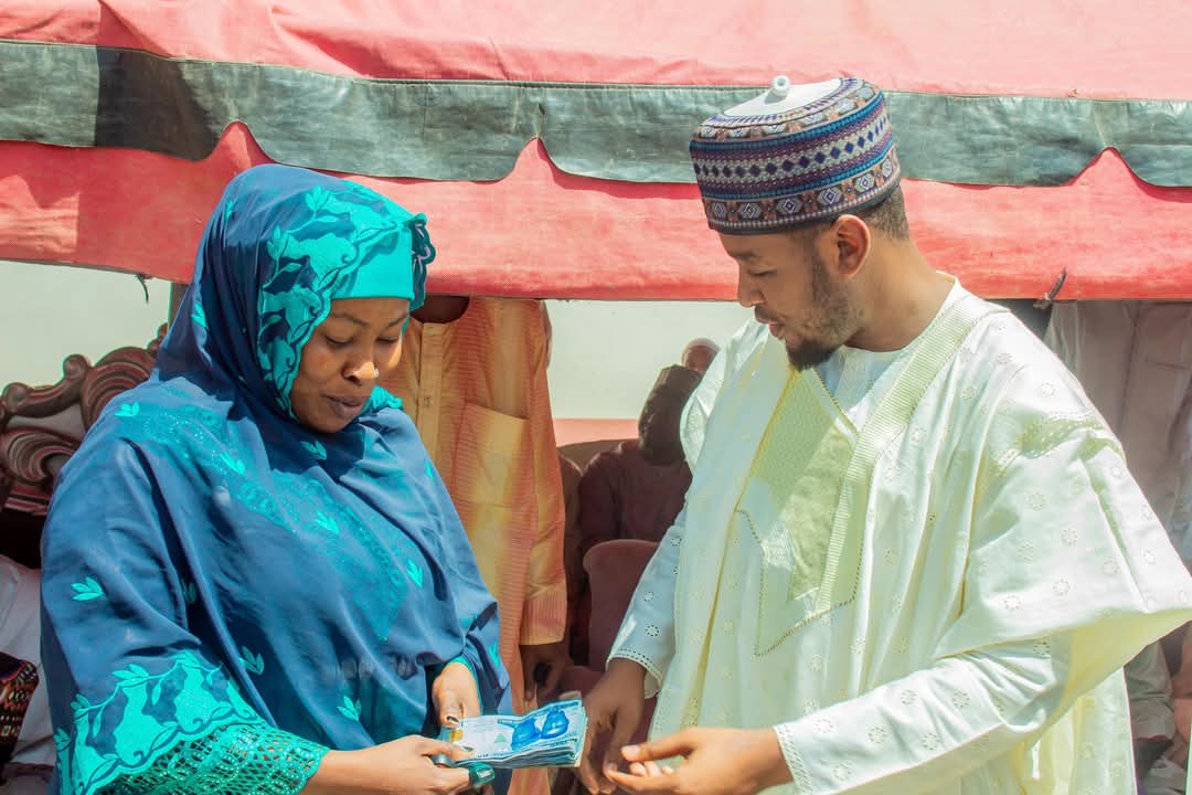 Zaɓaɓɓen Shugaban Karamar Hukumar Katsina Ya Raba Tallafin Naira Miliyan 3.65 Ga Jiga-Jigan APC